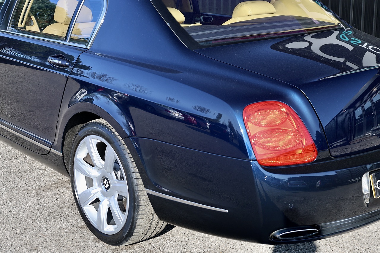 Bentley Continental Flying Spur 6.0 W12 +  4 Seats + High Spec + Previously Sold by Ourselves - Large 34