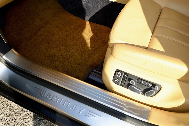 Bentley Continental Flying Spur 6.0 W12 +  4 Seats + High Spec + Previously Sold by Ourselves Image 39