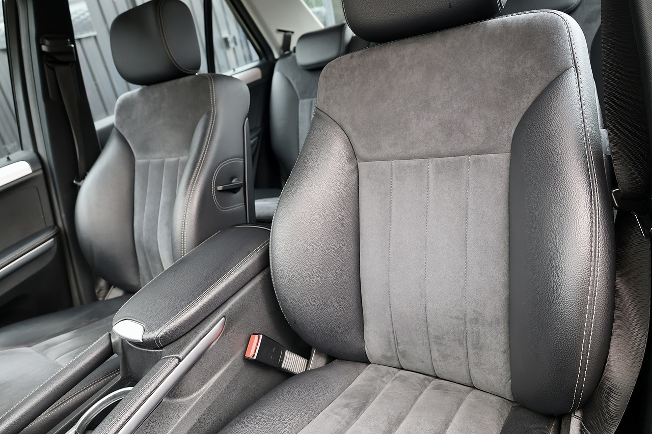 Mercedes-Benz ML 280 CCDI Sport 1 Former Keeper + Full Service History - Large 14