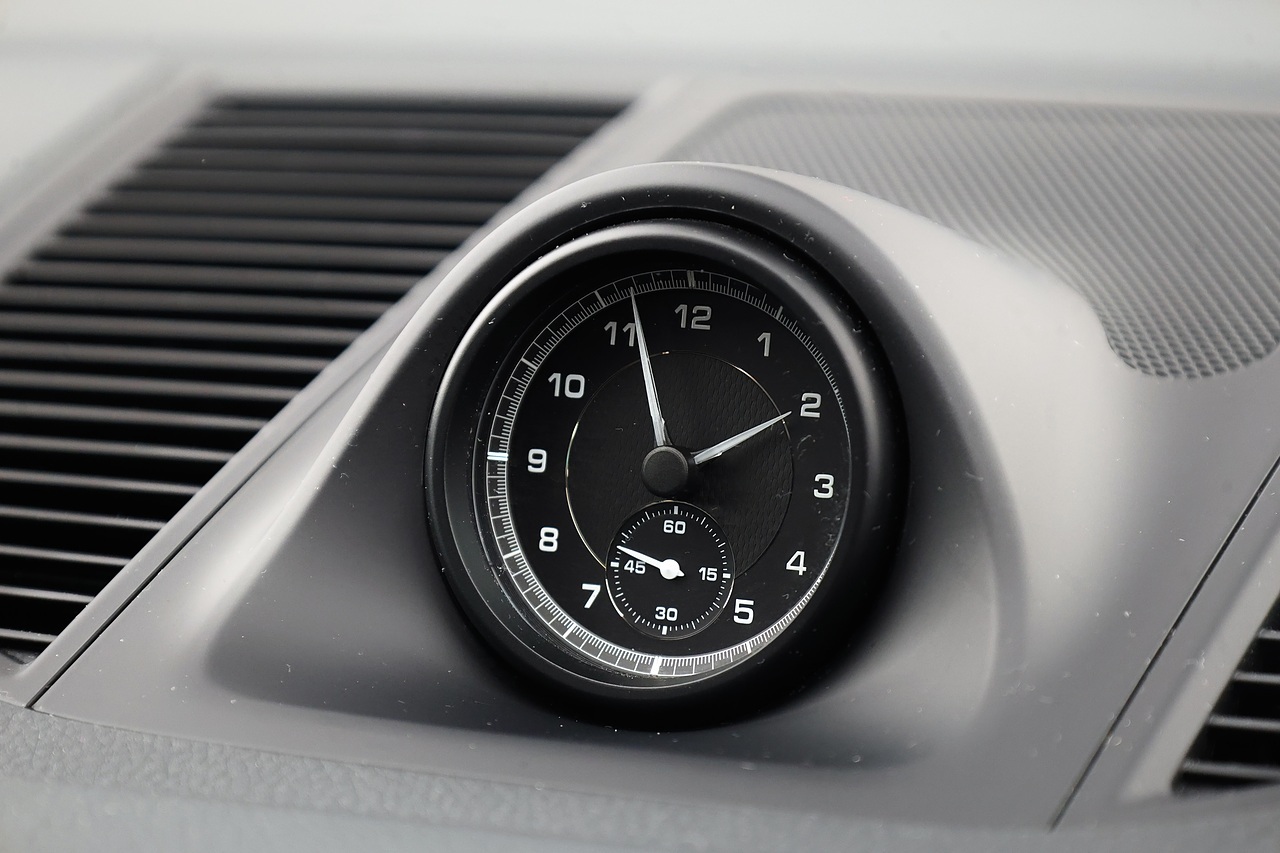 Porsche Macan S 1 Lady Owner + Full Porsche History + Porsche Warranty - Large 15