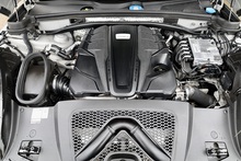 Porsche Macan S 1 Lady Owner + Full Porsche History + Porsche Warranty - Thumb 21