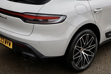 Porsche Macan S 1 Lady Owner + Full Porsche History + Porsche Warranty - Thumb 24