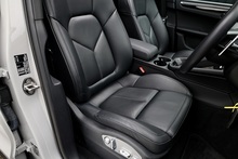 Porsche Macan S 1 Lady Owner + Full Porsche History + Porsche Warranty - Thumb 9