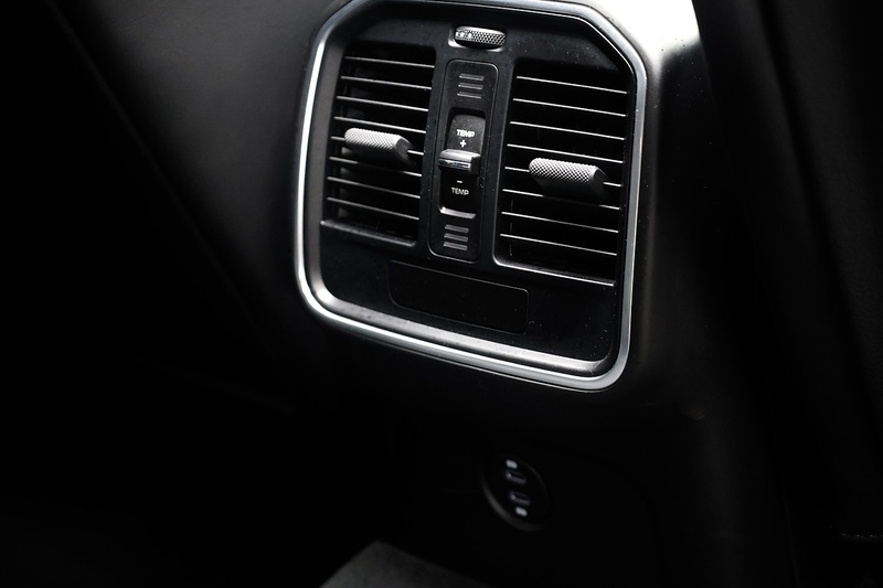 Porsche Macan S 1 Lady Owner + Full Porsche History + Porsche Warranty Image 30