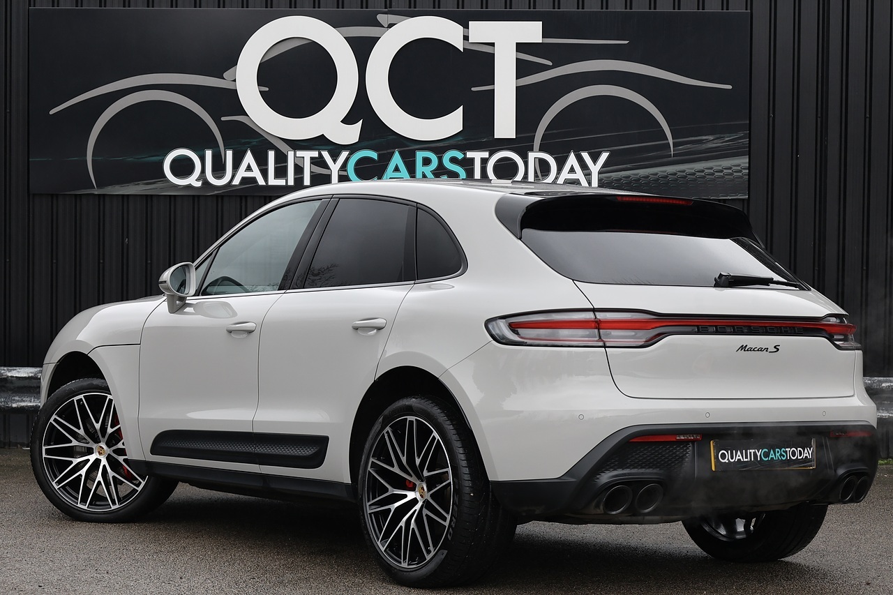 Porsche Macan S 1 Lady Owner + Full Porsche History + Porsche Warranty - Large 10