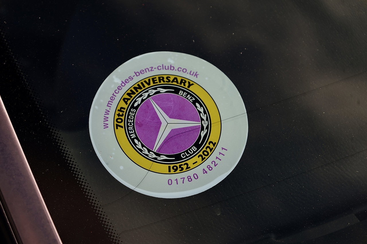 Mercedes-Benz CLK 280 AMG Sport Convertible 2 Former Keepers + Desirable Specification - Large 12