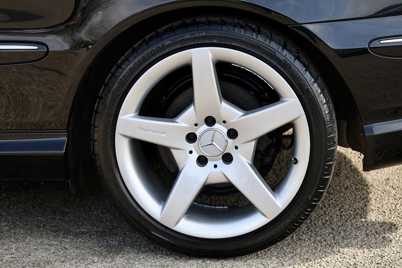 Mercedes-Benz CLK 280 AMG Sport Convertible 2 Former Keepers + Desirable Specification Image 29