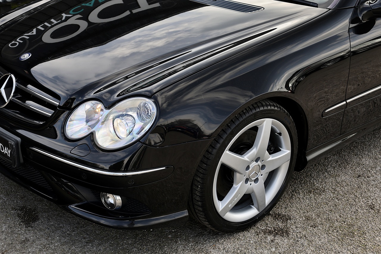 Mercedes-Benz CLK 280 AMG Sport Convertible 2 Former Keepers + Desirable Specification - Large 24