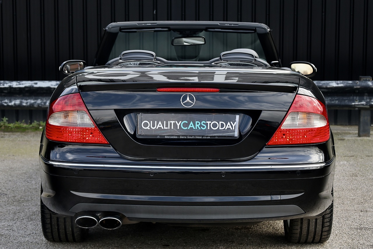 Mercedes-Benz CLK 280 AMG Sport Convertible 2 Former Keepers + Desirable Specification - Large 4
