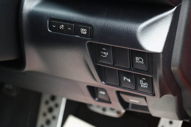 Lexus RC F Carbon Edition Full Lexus Main Dealer + Solar Flare Orange + Very Rare Image 27