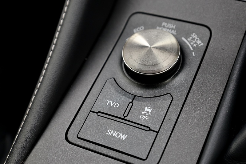 Lexus RC F Carbon Edition Full Lexus Main Dealer + Solar Flare Orange + Very Rare Image 33