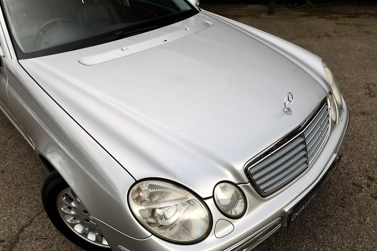 Mercedes-Benz E240 Elegance Previously Supplied by Ourselves + 15 Services - Large 7
