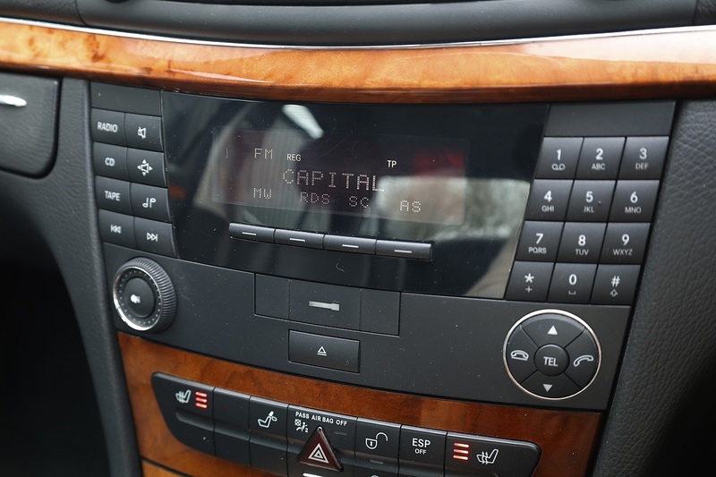 Mercedes-Benz E240 Elegance Previously Supplied by Ourselves + 15 Services Image 15