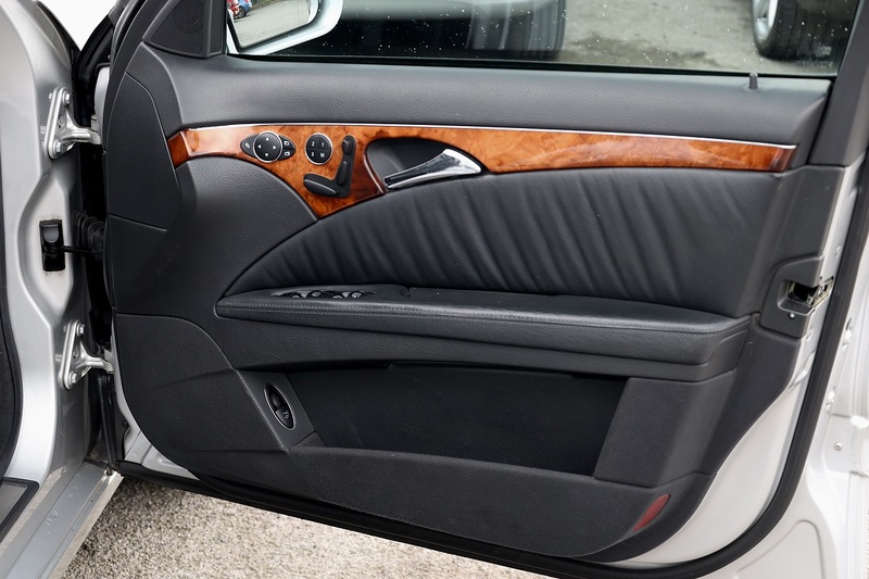 Mercedes-Benz E240 Elegance Previously Supplied by Ourselves + 15 Services Image 28