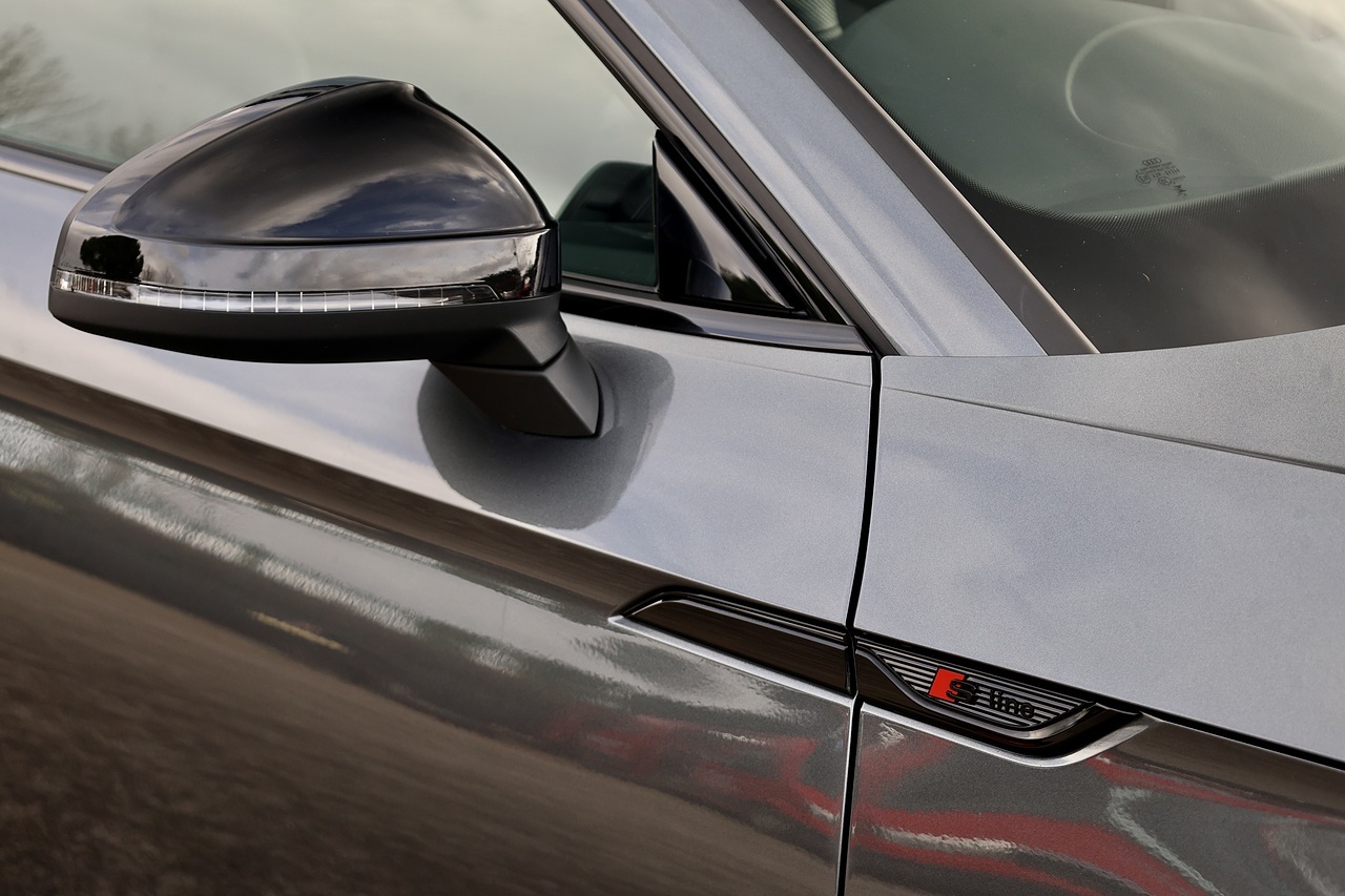 Audi A5 S-Line Black Edition Audi Warranty + Virtual Cockpit + Black Edition - Large 12