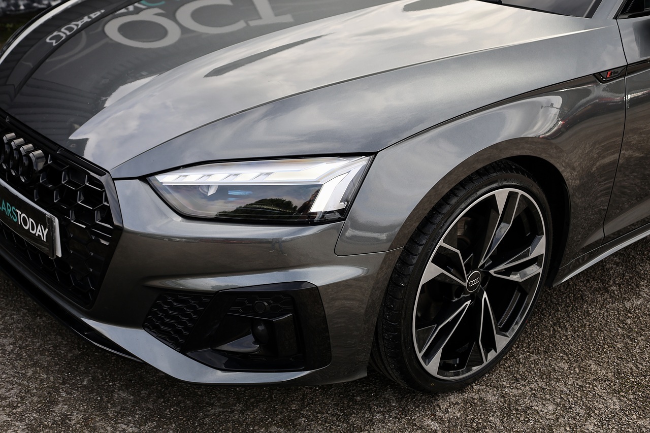 Audi A5 S-Line Black Edition Audi Warranty + Virtual Cockpit + Black Edition - Large 19