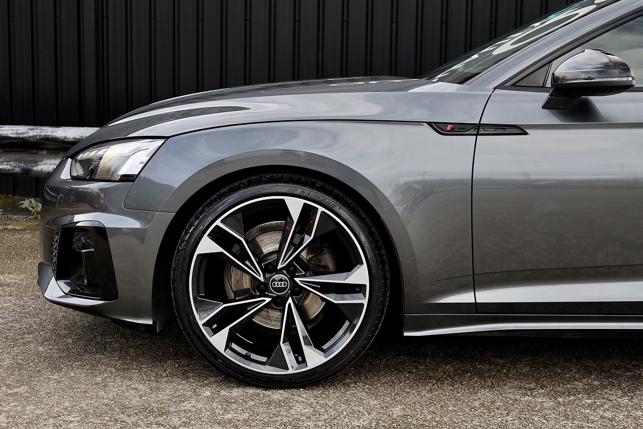 Audi A5 S-Line Black Edition Audi Warranty + Virtual Cockpit + Black Edition - Large 20