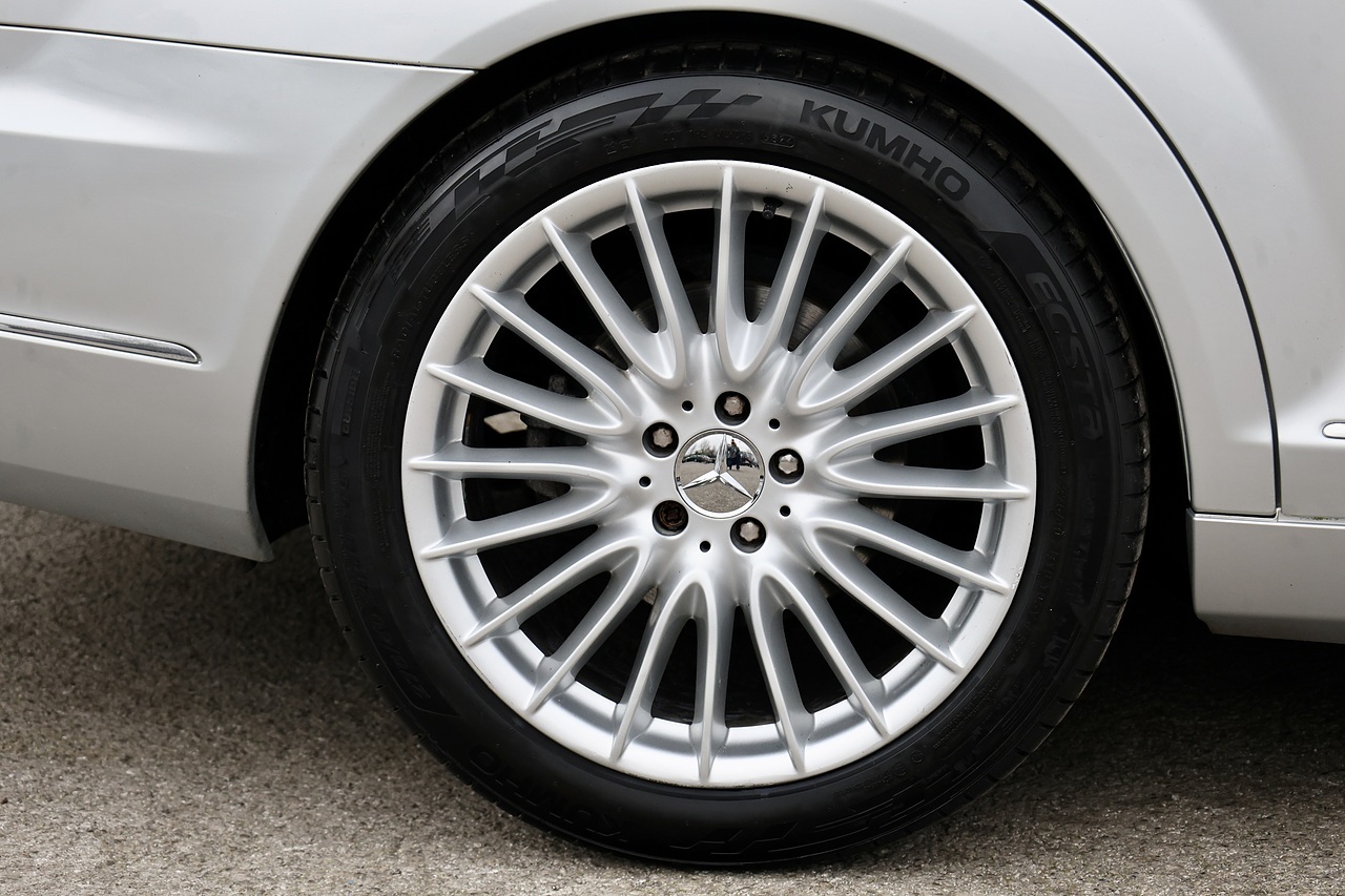 Mercedes-Benz S350 L Full Mercedes Main Dealer History + Panoramic Roof - Large 37