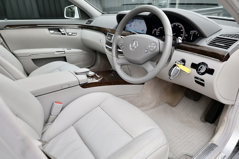 Mercedes-Benz S350 L Full Mercedes Main Dealer History + Panoramic Roof Image 6