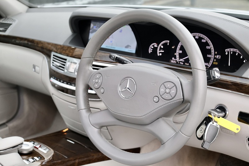 Mercedes-Benz S350 L Full Mercedes Main Dealer History + Panoramic Roof Image 18