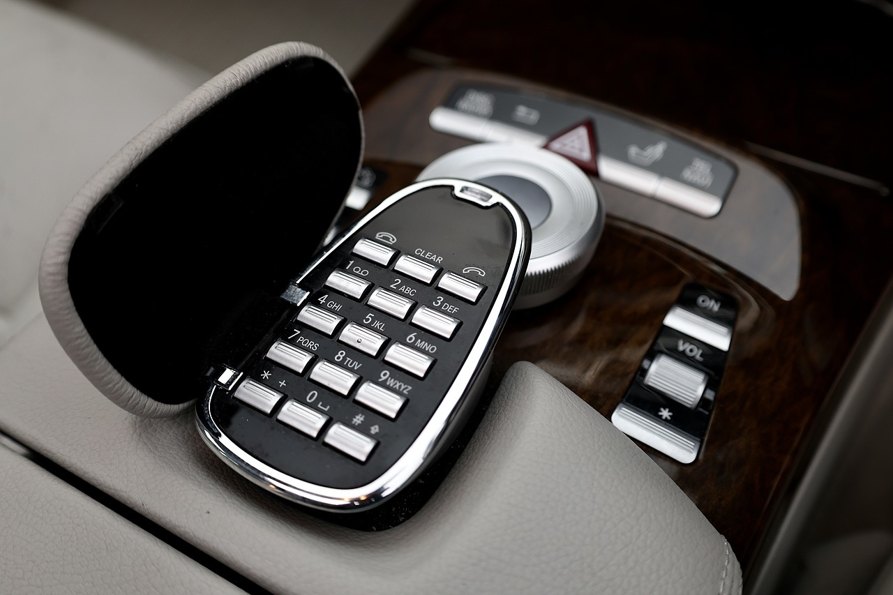 Mercedes-Benz S350 L Full Mercedes Main Dealer History + Panoramic Roof - Large 33