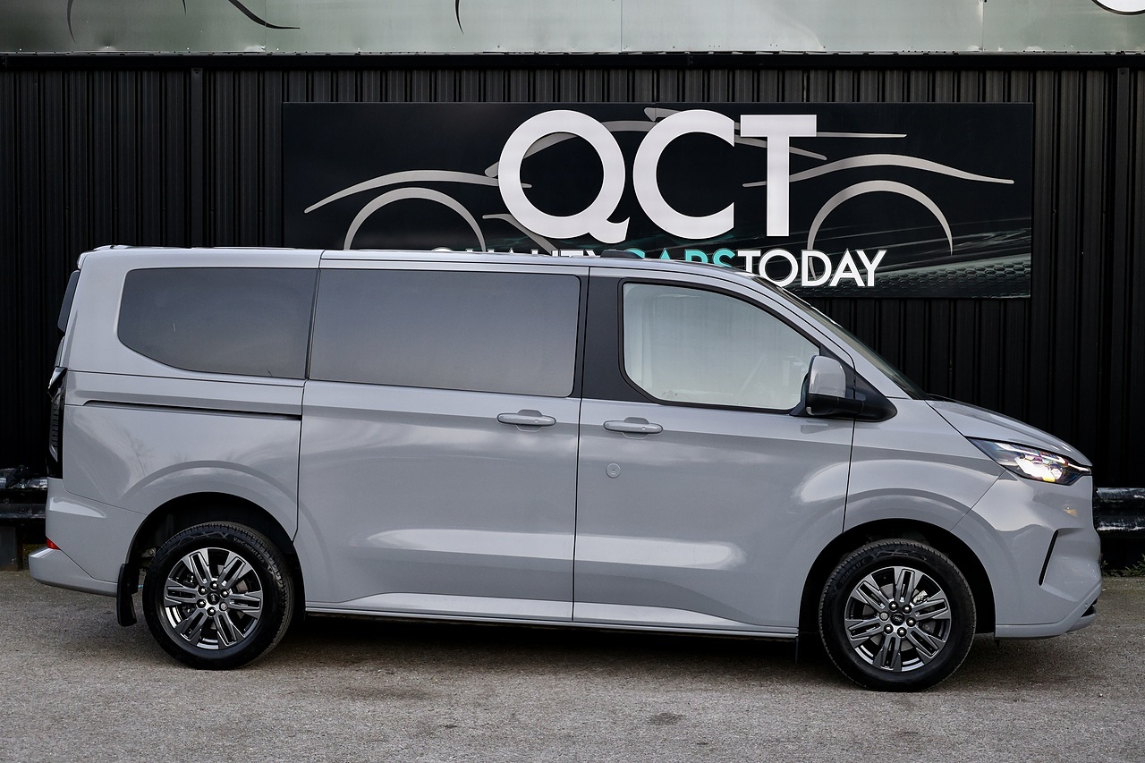 Ford Tourneo Custom Titanium Luxe 1 Private Owner + NO VAT + £68,000 List Price - Large 5