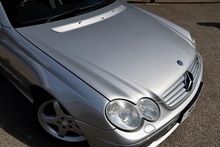 Mercedes-Benz CLK 320 Elegance Factory AMG Styling + AMG Wheels + Sunroof + Very Rare - Thumb 5