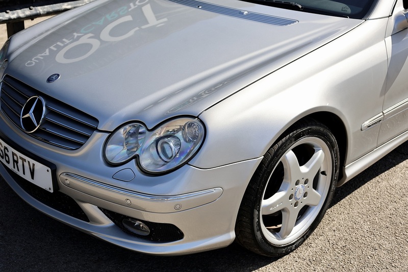 Mercedes-Benz CLK 320 Elegance Factory AMG Styling + AMG Wheels + Sunroof + Very Rare Image 33