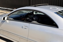 Mercedes-Benz CLK 320 Elegance Factory AMG Styling + AMG Wheels + Sunroof + Very Rare - Thumb 23