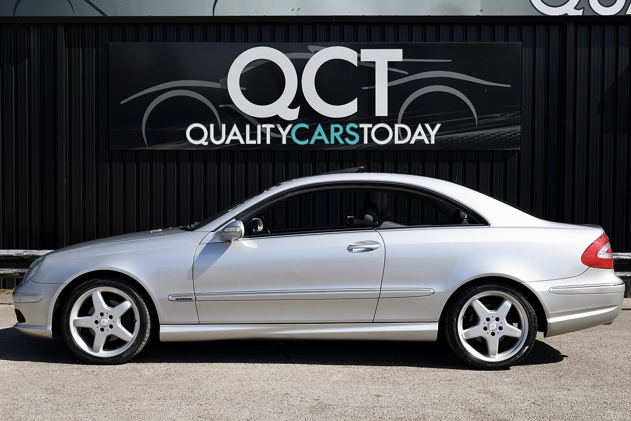 Mercedes-Benz CLK 320 Elegance Factory AMG Styling + AMG Wheels + Sunroof + Very Rare - Large 1