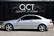 Mercedes-Benz CLK 320 Elegance Factory AMG Styling + AMG Wheels + Sunroof + Very Rare - Thumb 1