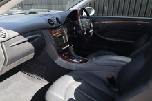 Mercedes-Benz CLK 320 Elegance Factory AMG Styling + AMG Wheels + Sunroof + Very Rare - Thumb 2