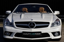 Mercedes-Benz SL 350 AMG Sport Pack AMG Sports Pack + Pano Roof + Air Scarf - Thumb 3