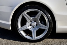 Mercedes-Benz SL 350 AMG Sport Pack AMG Sports Pack + Pano Roof + Air Scarf - Thumb 20