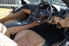 Mercedes-Benz SL 350 AMG Sport Pack AMG Sports Pack + Pano Roof + Air Scarf - Thumb 25