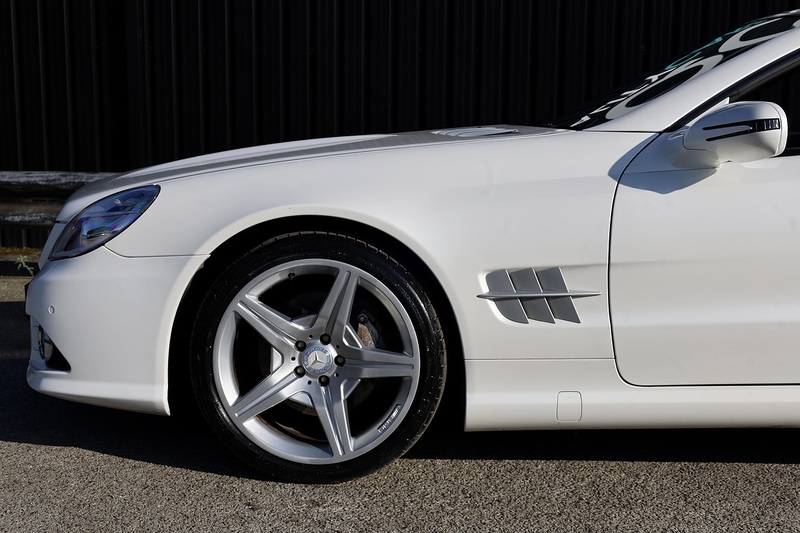 Mercedes-Benz SL 350 AMG Sport Pack AMG Sports Pack + Pano Roof + Air Scarf Image 29