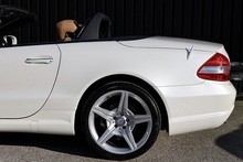 Mercedes-Benz SL 350 AMG Sport Pack AMG Sports Pack + Pano Roof + Air Scarf - Thumb 30