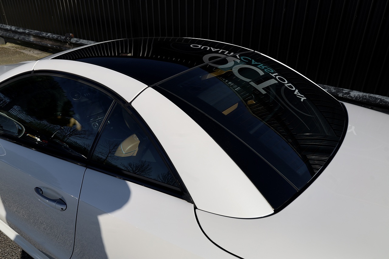 Mercedes-Benz SL 350 AMG Sport Pack AMG Sports Pack + Pano Roof + Air Scarf - Large 40