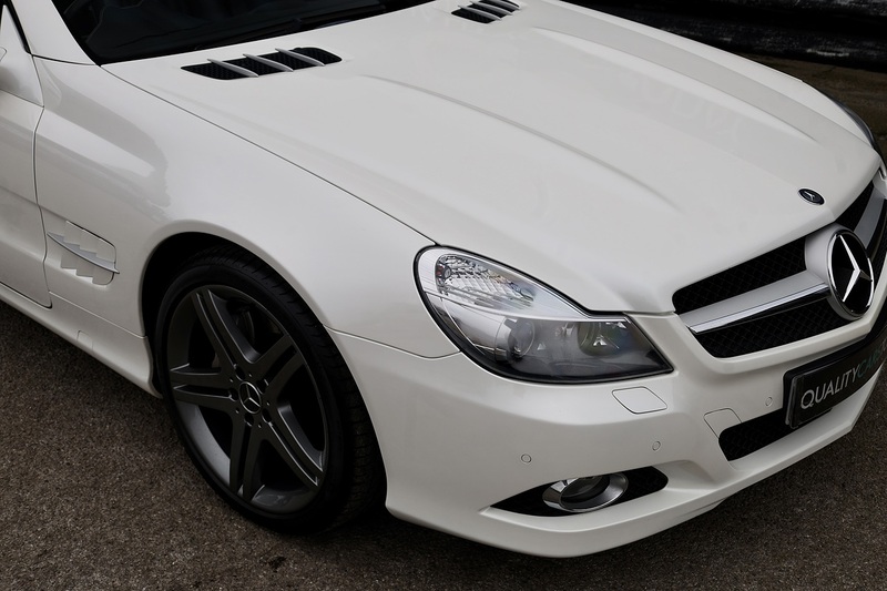 Mercedes-Benz SL 350 Sport Pack + Panoramic Roof + Air Scarf Image 17