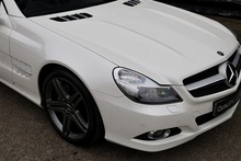 Mercedes-Benz SL 350 Sport Pack + Panoramic Roof + Air Scarf - Thumb 17