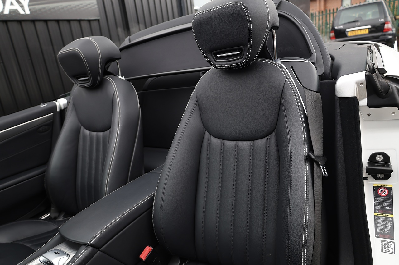 Mercedes-Benz SL 350 Sport Pack + Panoramic Roof + Air Scarf - Large 9