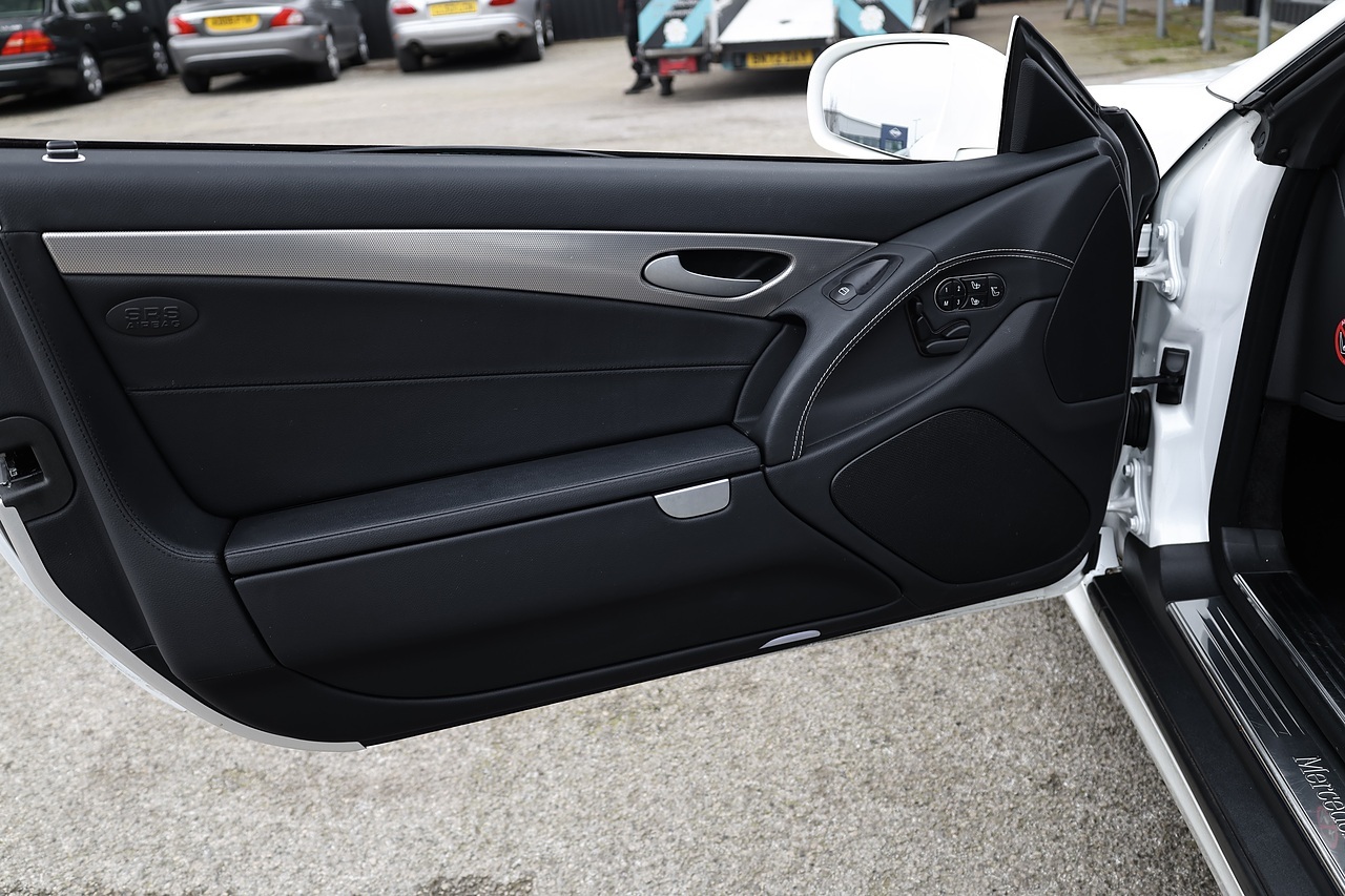 Mercedes-Benz SL 350 Sport Pack + Panoramic Roof + Air Scarf - Large 33