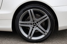 Mercedes-Benz SL 350 Sport Pack + Panoramic Roof + Air Scarf - Thumb 38