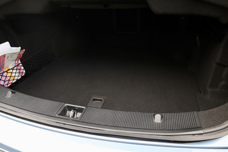 Mercedes-Benz E350 CDI SE Convertible 1 Lady Owner + 15 Mercedes Main Dealer Services + Outstanding* Image 16