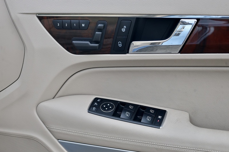 Mercedes-Benz E350 CDI SE Convertible 1 Lady Owner + 15 Mercedes Main Dealer Services + Outstanding* Image 25