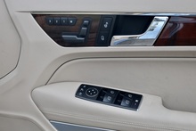 Mercedes-Benz E350 CDI SE Convertible 1 Lady Owner + 15 Mercedes Main Dealer Services + Outstanding* - Thumb 25