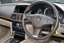 Mercedes-Benz E350 CDI SE Convertible 1 Lady Owner + 15 Mercedes Main Dealer Services + Outstanding* - Thumb 31