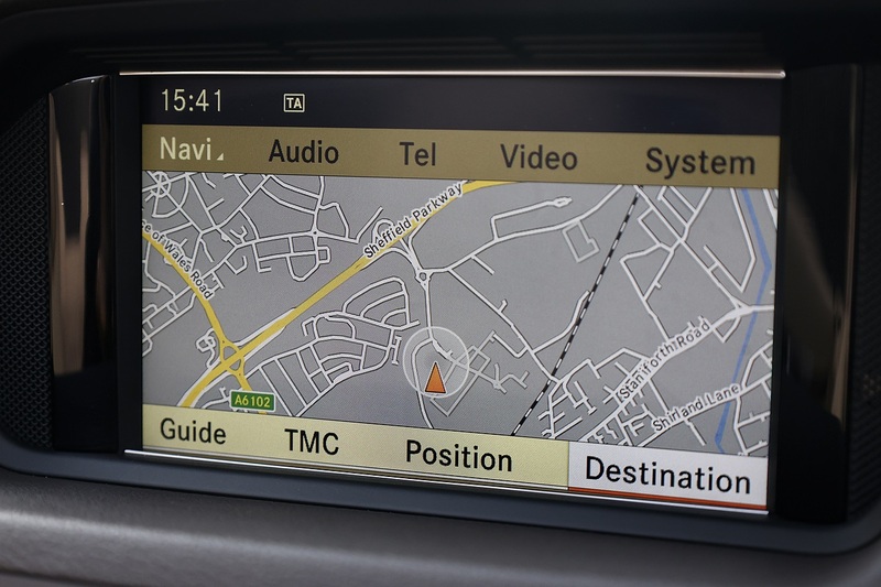 Mercedes-Benz E350 CDI SE Convertible 1 Lady Owner + 15 Mercedes Main Dealer Services + Outstanding* Image 35