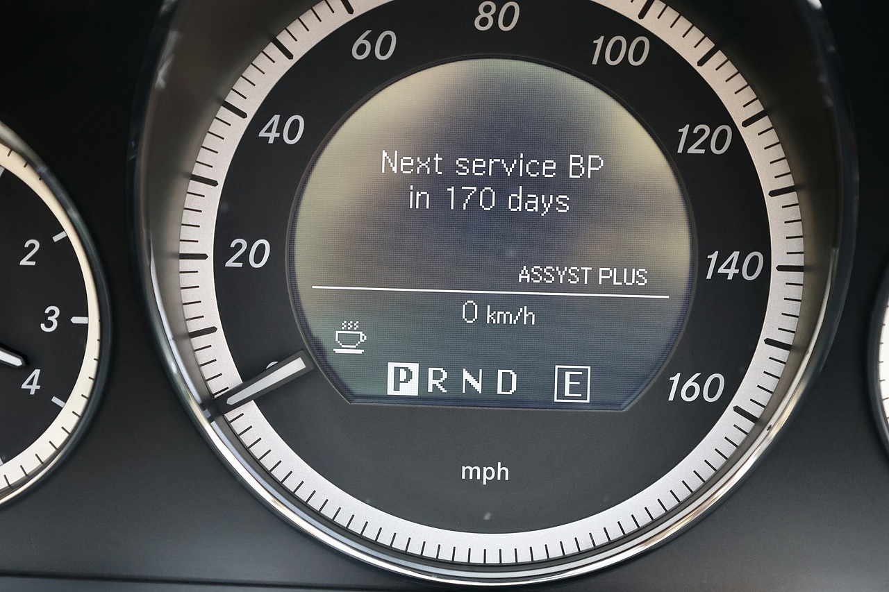 Mercedes-Benz E350 CDI SE Convertible 1 Lady Owner + 15 Mercedes Main Dealer Services + Outstanding* - Large 36