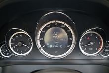 Mercedes-Benz E350 CDI SE Convertible 1 Lady Owner + 15 Mercedes Main Dealer Services + Outstanding* - Thumb 37